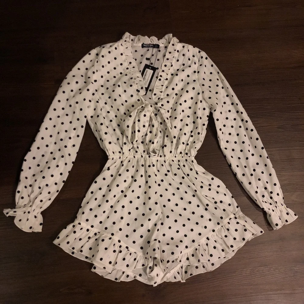 New Polka Dot Romper - Picture 1 of 4
